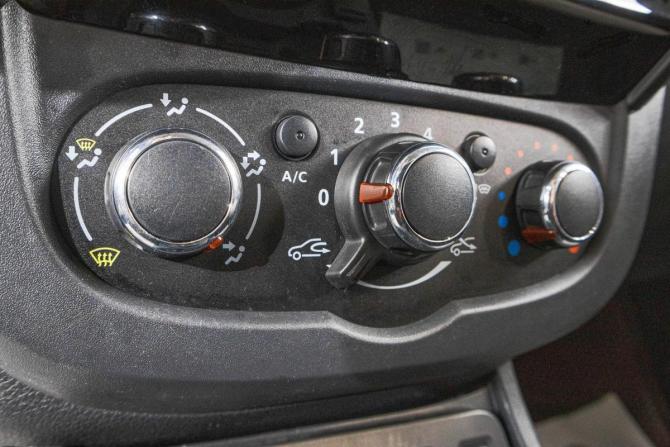 Renault Duster I Рестайлинг с пробегом 2016 года, цена 1 399 000 рублей, 116000 км, внедорожник, Автокод Объявления