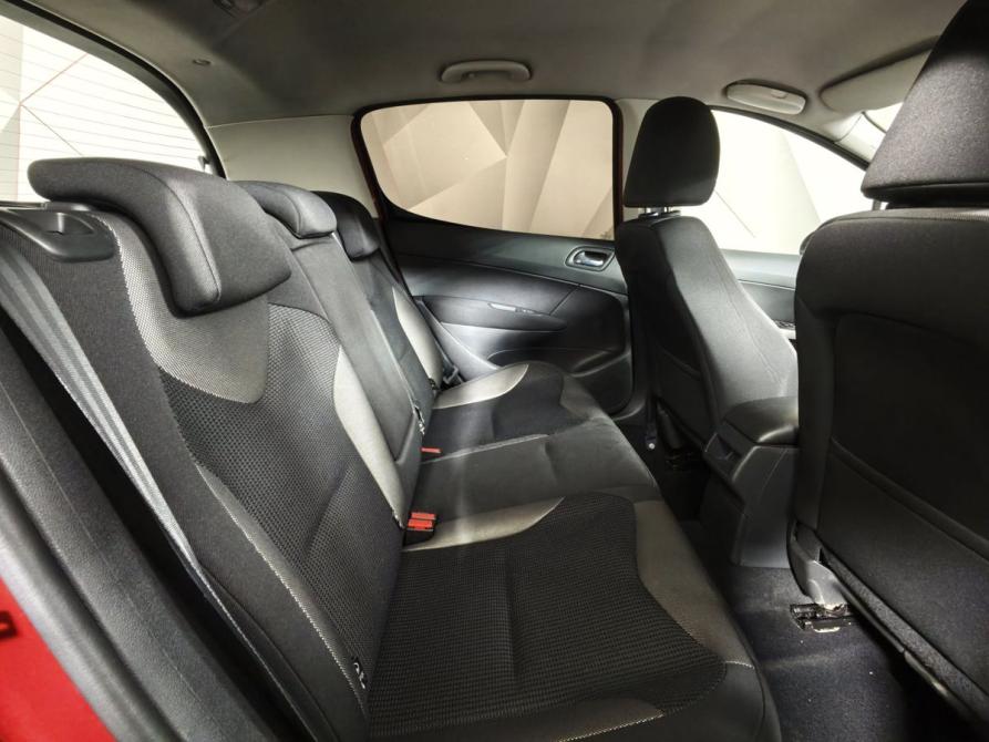 Peugeot 308 I Москва  - изображение 15