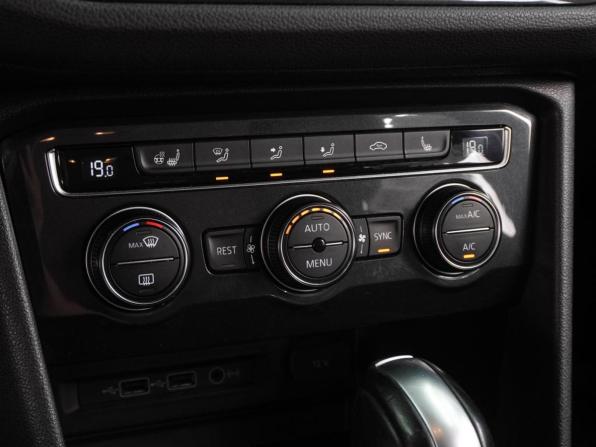 Volkswagen Tiguan II с пробегом 2020 года, цена 3 816 000 рублей, 70473 км, внедорожник, Автокод Объявления