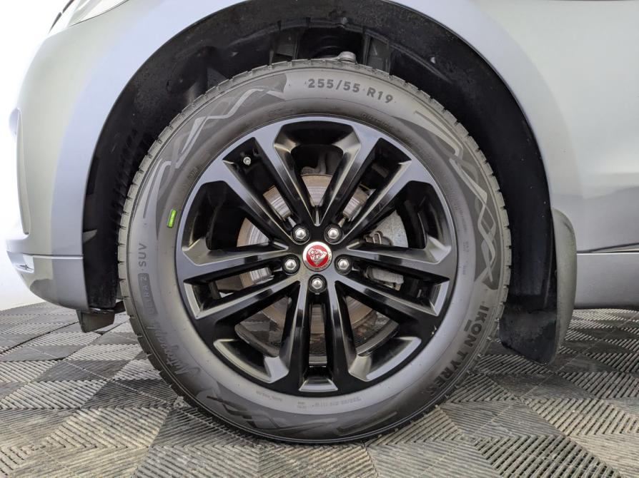 Jaguar F-Pace I Москва  - изображение 14