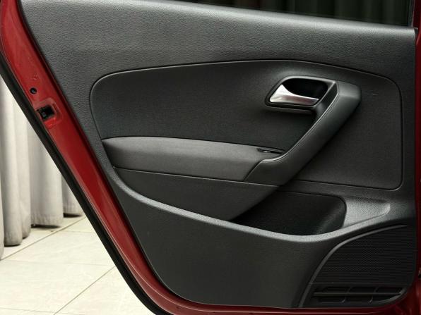 Volkswagen Polo V с пробегом 2010 года, цена 779 000 рублей, 155000 км, седан, Автокод Объявления