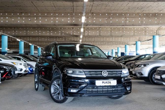 Volkswagen Tiguan II с пробегом 2018 года, цена 2 399 000 рублей, 201219 км, внедорожник, Автокод Объявления