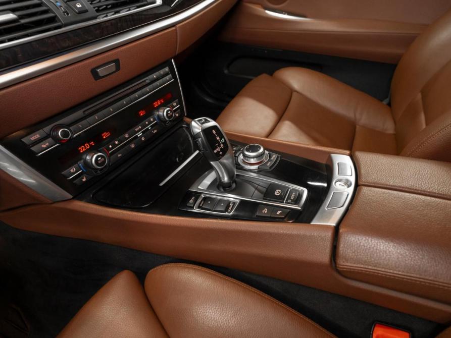 BMW 5 серии VI (F10/F11/F07) Москва  - изображение 17