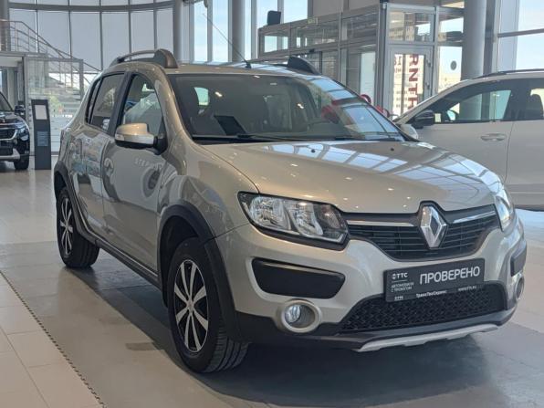 Renault Sandero II с пробегом 2017 года, цена 890 000 рублей, 144048 км, хэтчбек, Автокод Объявления