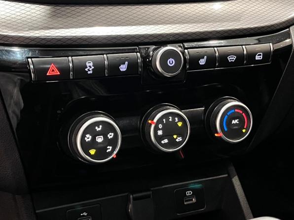 Lada (ВАЗ) Vesta I Рестайлинг (NG) с пробегом 2024 года, цена 1 380 000 рублей, 24284 км, седан, Автокод Объявления