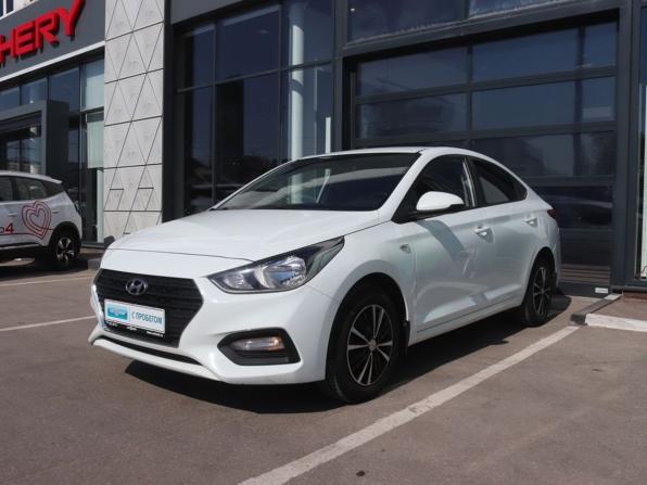 Hyundai Solaris II с пробегом 2018 года, цена 1 349 000 рублей, 112000 км, седан, Автокод Объявления