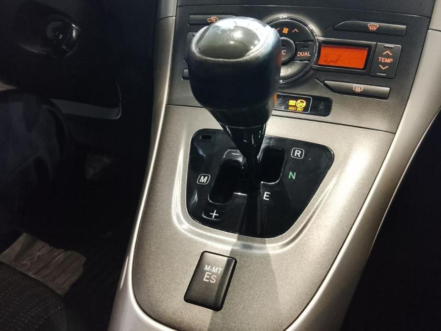 Toyota Auris I Калининград  - изображение 16
