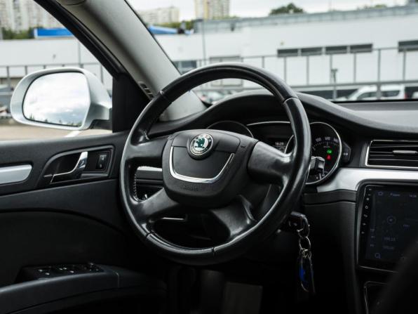 Skoda Superb II с пробегом 2012 года, цена 797 000 рублей, 214308 км, универсал, Автокод Объявления