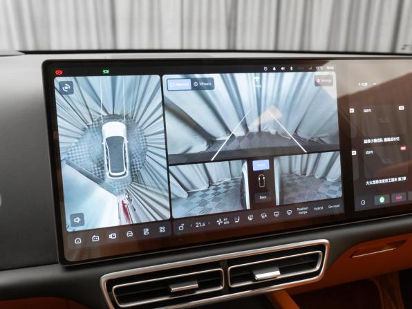 Li Auto (Lixiang) L7 I с пробегом 2023 года, цена 6 050 000 рублей, 48100 км, внедорожник, Автокод Объявления