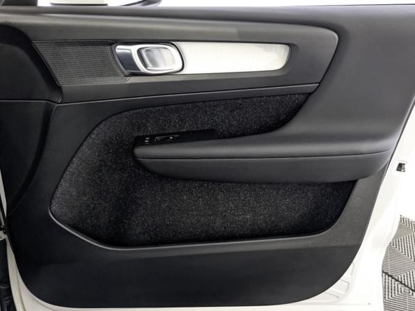 Volvo XC40 I с пробегом 2018 года, цена 2 850 000 рублей, 132629 км, внедорожник, Автокод Объявления