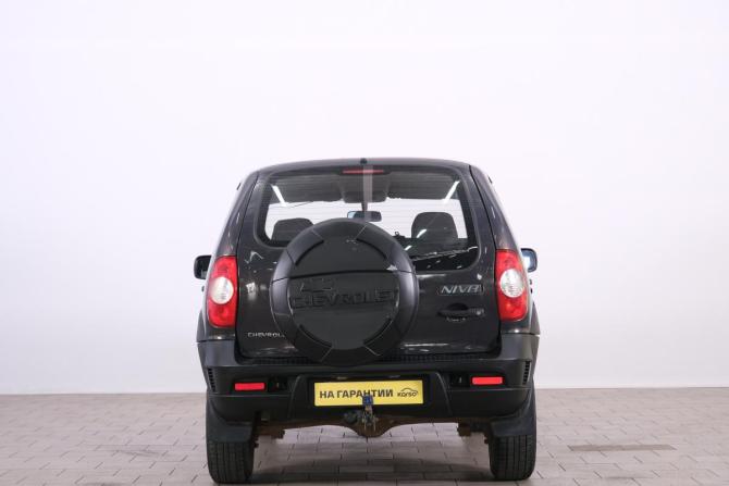 Chevrolet Niva I Рестайлинг с пробегом 2013 года, цена 619 000 рублей, 155500 км, внедорожник, Автокод Объявления