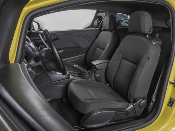 Opel Astra J Рестайлинг с пробегом 2014 года, цена 830 000 рублей, 239620 км, хэтчбек, Автокод Объявления