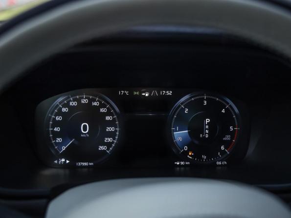 Volvo V90 Cross Country I с пробегом 2017 года, цена 3 206 000 рублей, 137989 км, универсал, Автокод Объявления