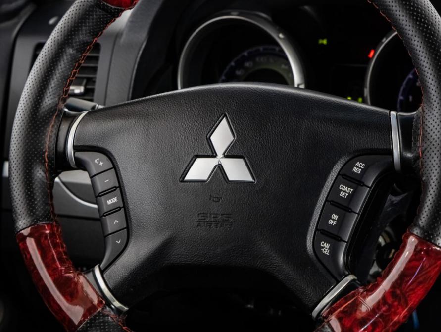 Mitsubishi Pajero IV Санкт-Петербург  - изображение 12