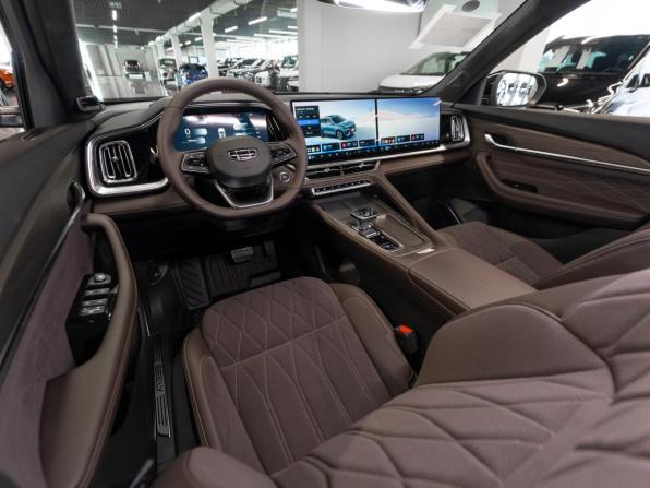 Geely Monjaro I Рестайлинг 2 с пробегом 2026 года, цена 4 200 000 рублей, 43 км, внедорожник, Автокод Объявления