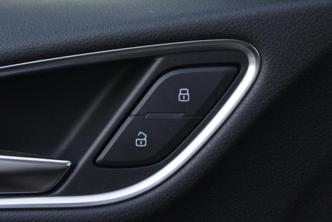 Audi Q3 I (8U) с пробегом 2013 года, цена 1 620 000 рублей, 155437 км, внедорожник, Автокод Объявления