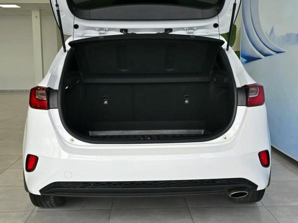 Kia Ceed III с пробегом 2018 года, цена 1 635 000 рублей, 160000 км, хэтчбек, Автокод Объявления