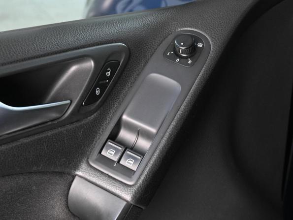 Volkswagen Golf VI с пробегом 2012 года, цена 1 079 000 рублей, 104176 км, хэтчбек, Автокод Объявления