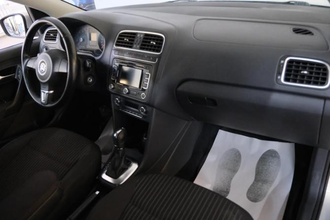 Volkswagen Polo V с пробегом 2013 года, цена 919 000 рублей, 208000 км, седан, Автокод Объявления
