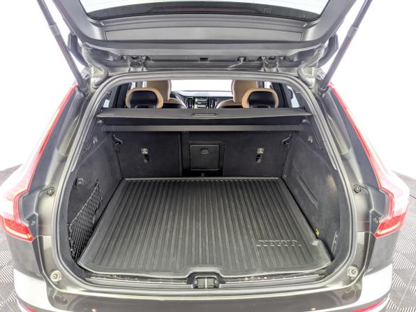 Volvo XC60 II с пробегом 2019 года, цена 3 390 000 рублей, 161048 км, внедорожник, Автокод Объявления