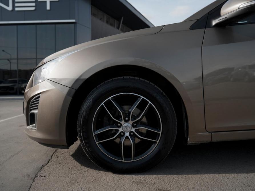 Chevrolet Cruze I Рестайлинг Москва  - изображение 18