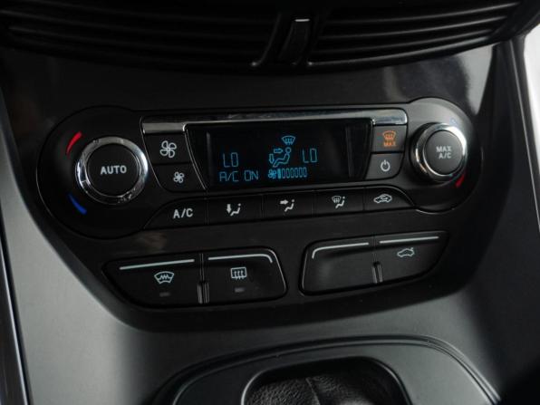 Ford Kuga II с пробегом 2013 года, цена 939 000 рублей, 171926 км, внедорожник, Автокод Объявления