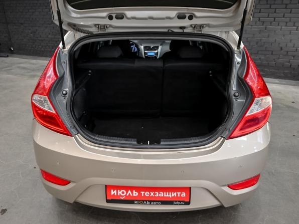 Hyundai Solaris I с пробегом 2013 года, цена 625 000 рублей, 306788 км, хэтчбек, Автокод Объявления