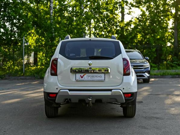 Renault Duster I Рестайлинг с пробегом 2018 года, цена 990 000 рублей, 272426 км, внедорожник, Автокод Объявления