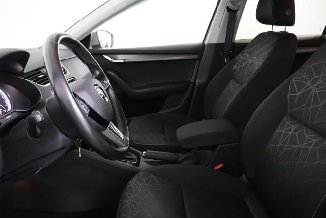 Skoda Octavia III (A7) Рестайлинг с пробегом 2020 года, цена 1 749 000 рублей, 136000 км, лифтбек, Автокод Объявления