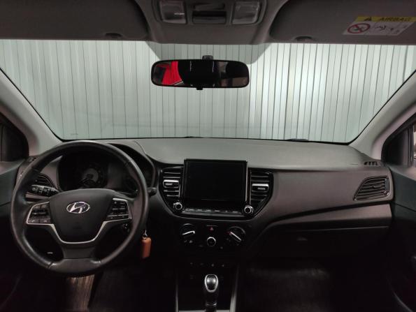 Hyundai Solaris II Рестайлинг с пробегом 2022 года, цена 1 495 000 рублей, 152434 км, седан, Автокод Объявления