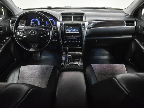 Toyota Camry VII (XV50) Рестайлинг с пробегом 2017 года, цена 1 799 000 рублей, 237756 км, седан, Автокод Объявления