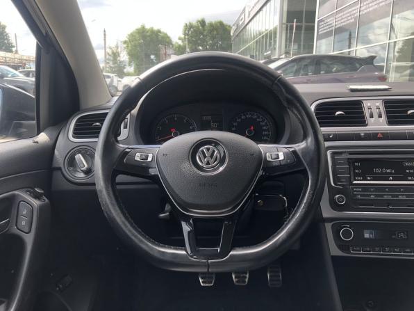 Volkswagen Polo V Рестайлинг с пробегом 2016 года, цена 1 150 000 рублей, 106784 км, седан, Автокод Объявления