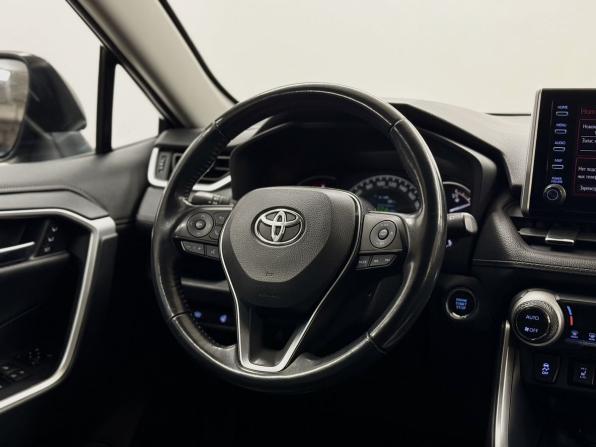 Toyota RAV4 V (XA50) с пробегом 2020 года, цена 3 379 000 рублей, 84194 км, внедорожник, Автокод Объявления