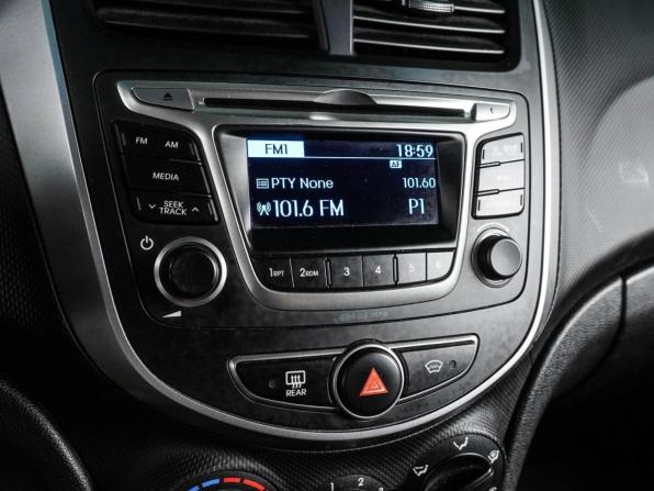 Hyundai Solaris I Рестайлинг с пробегом 2016 года, цена 939 000 рублей, 206165 км, седан, Автокод Объявления