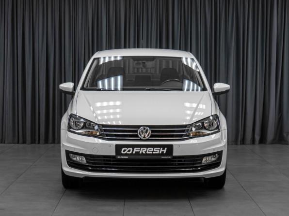 Volkswagen Polo V Рестайлинг с пробегом 2018 года, цена 1 129 000 рублей, 130548 км, седан, Автокод Объявления