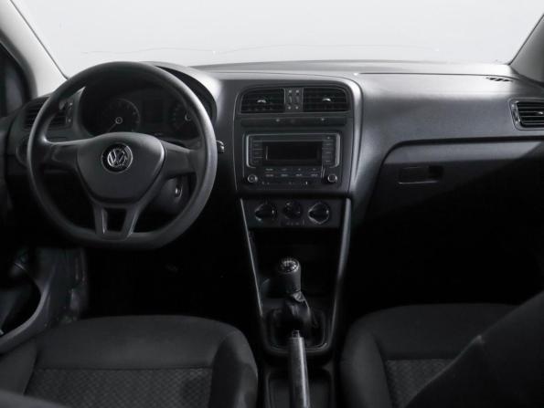 Volkswagen Polo V Рестайлинг с пробегом 2018 года, цена 869 000 рублей, 121739 км, седан, Автокод Объявления