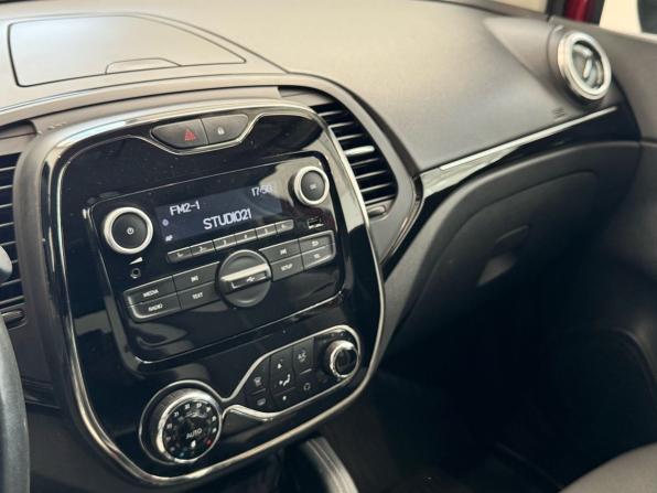 Renault Kaptur I Рестайлинг с пробегом 2021 года, цена 1 590 000 рублей, 87122 км, внедорожник, Автокод Объявления
