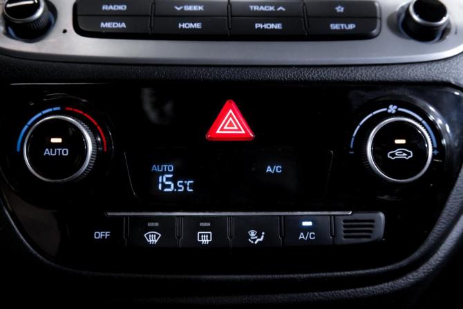 Hyundai Solaris II с пробегом 2019 года, цена 1 399 000 рублей, 111907 км, седан, Автокод Объявления