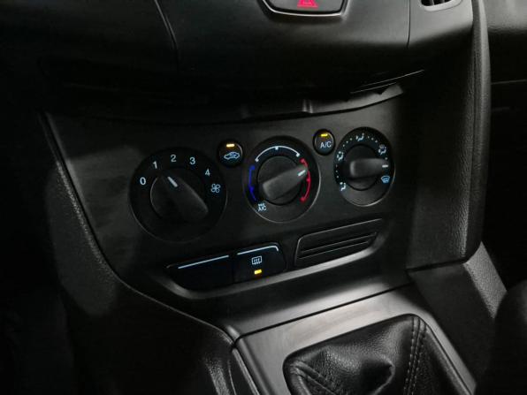 Ford Focus III с пробегом 2013 года, цена 800 000 рублей, 140516 км, хэтчбек, Автокод Объявления