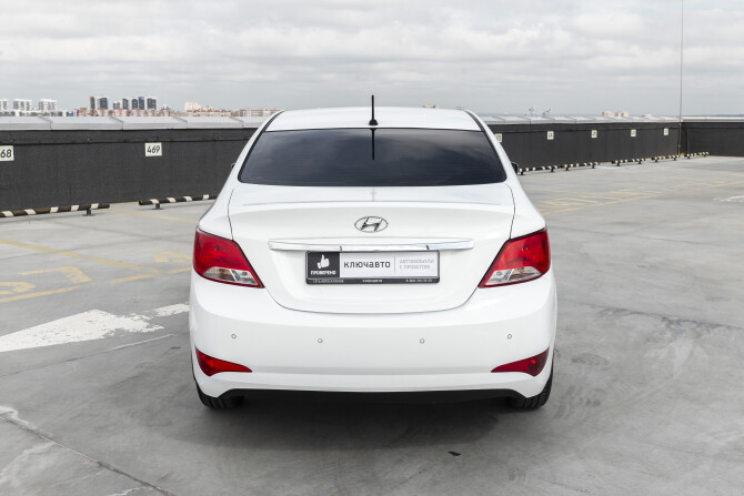 Hyundai Solaris I Рестайлинг с пробегом 2016 года, цена 1 099 000 рублей, 112000 км, седан, Автокод Объявления
