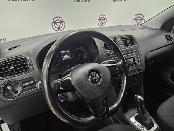 Volkswagen Polo V Рестайлинг с пробегом 2017 года, цена 1 188 000 рублей, 123372 км, седан, Автокод Объявления