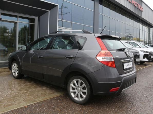 Dongfeng H30 Cross с пробегом 2016 года, цена 460 000 рублей, 117497 км, хэтчбек, Автокод Объявления