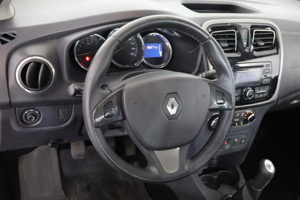 Renault Logan II Санкт-Петербург  - изображение 9