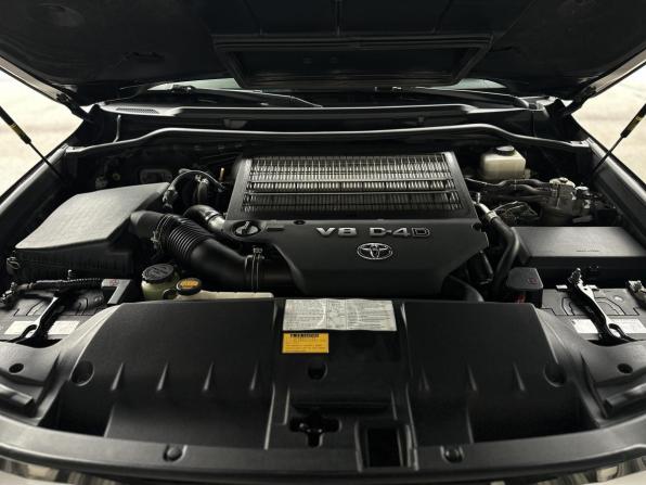 Toyota Land Cruiser 200 Series Рестайлинг 1 с пробегом 2014 года, цена 4 299 000 рублей, 214452 км, внедорожник, Автокод Объявления