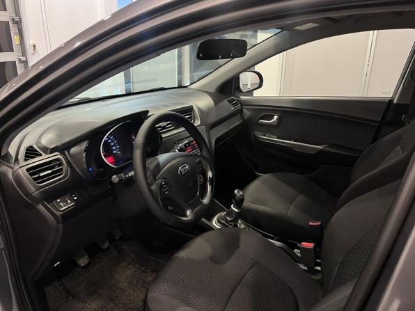 Kia Rio III Рестайлинг с пробегом 2017 года, цена 1 000 000 рублей, 194875 км, седан, Автокод Объявления