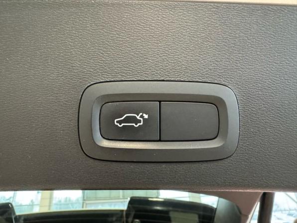 Volvo XC40 I с пробегом 2018 года, цена 3 233 000 рублей, 77653 км, внедорожник, Автокод Объявления