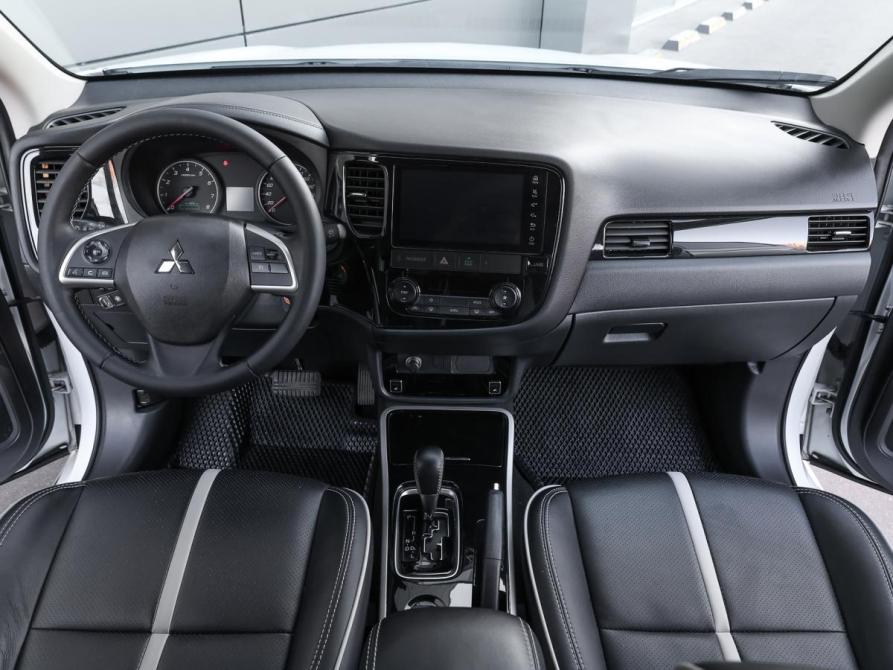 Mitsubishi Outlander III Рестайлинг 3 Москва  - изображение 13