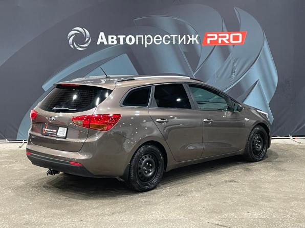 Kia Ceed II с пробегом 2014 года, цена 899 000 рублей, 209980 км, универсал, Автокод Объявления