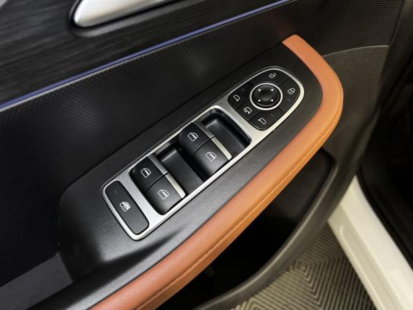Omoda C5 I с пробегом 2023 года, цена 1 650 000 рублей, 20615 км, внедорожник, Автокод Объявления