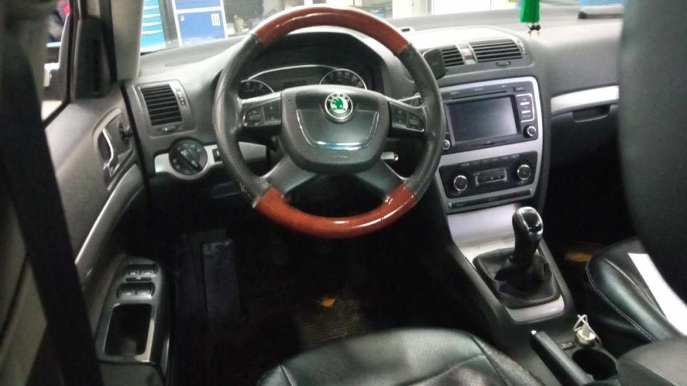 Skoda Octavia II (A5) Рестайлинг Санкт-Петербург  - изображение 5